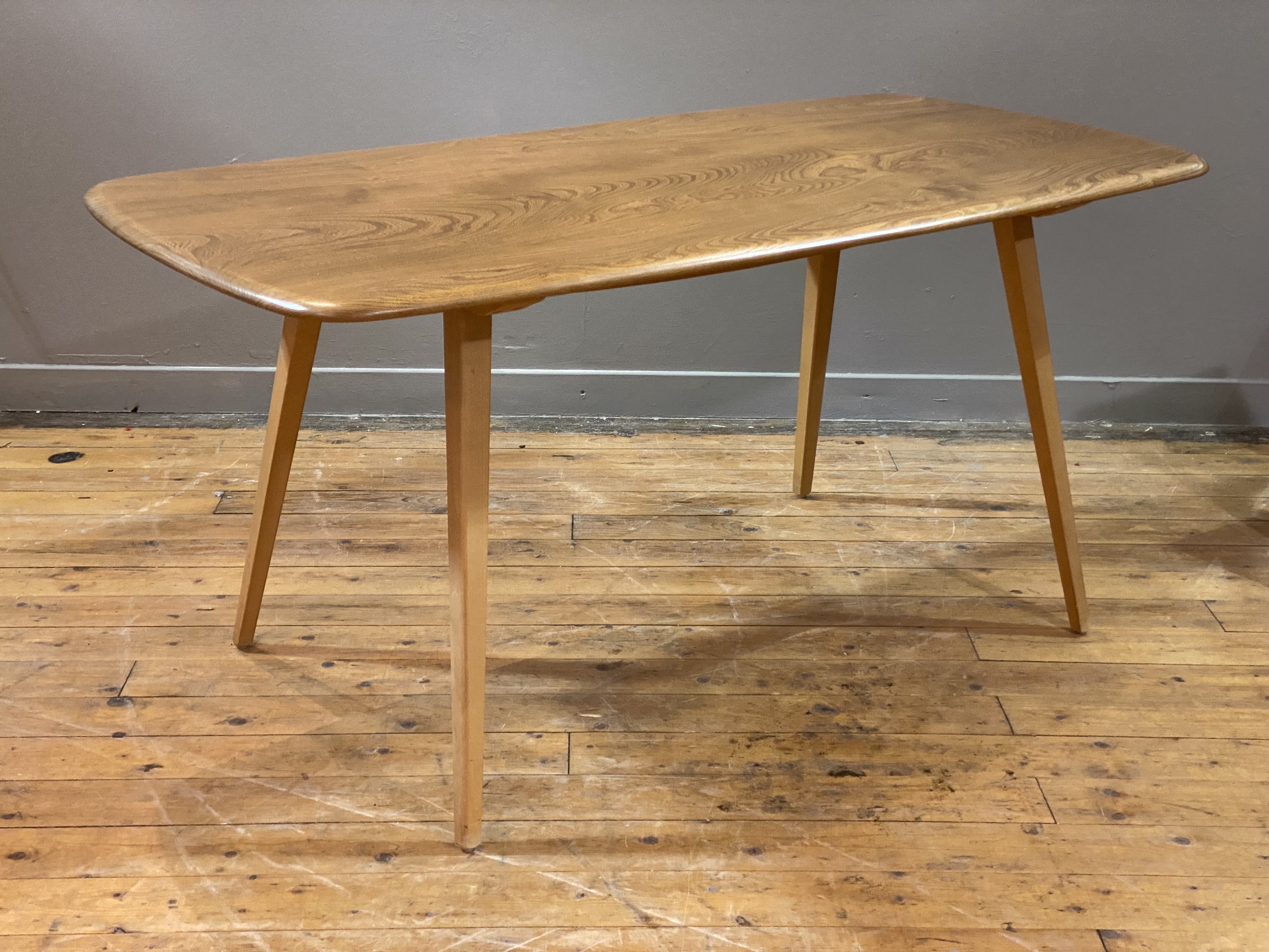 Ercol, A vintage dining suite, circa 1970's / 80's, comprising a dining table with shaped elm top - Image 6 of 6
