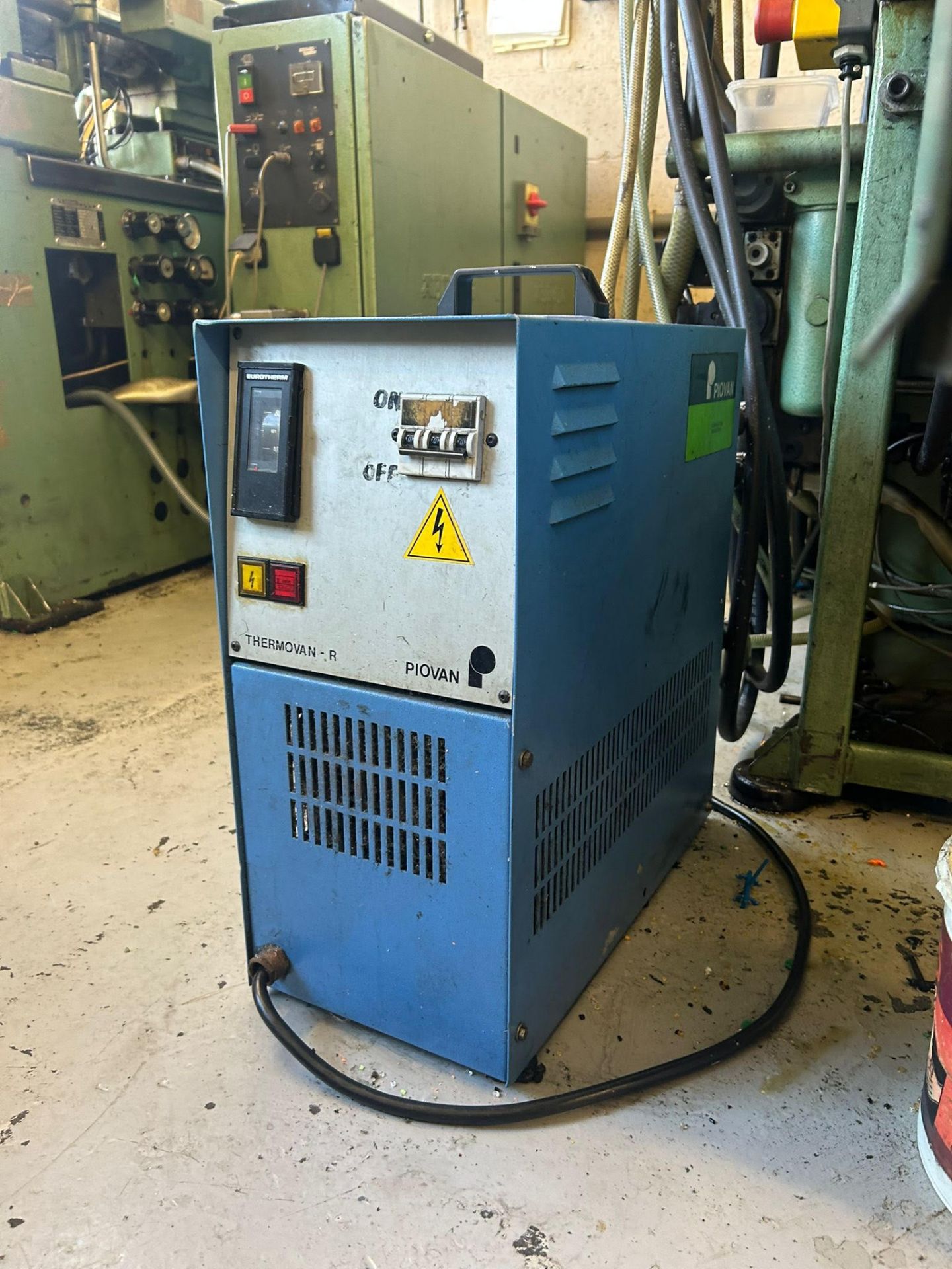Arburg 221E/221P injection moulding machine - Image 11 of 12