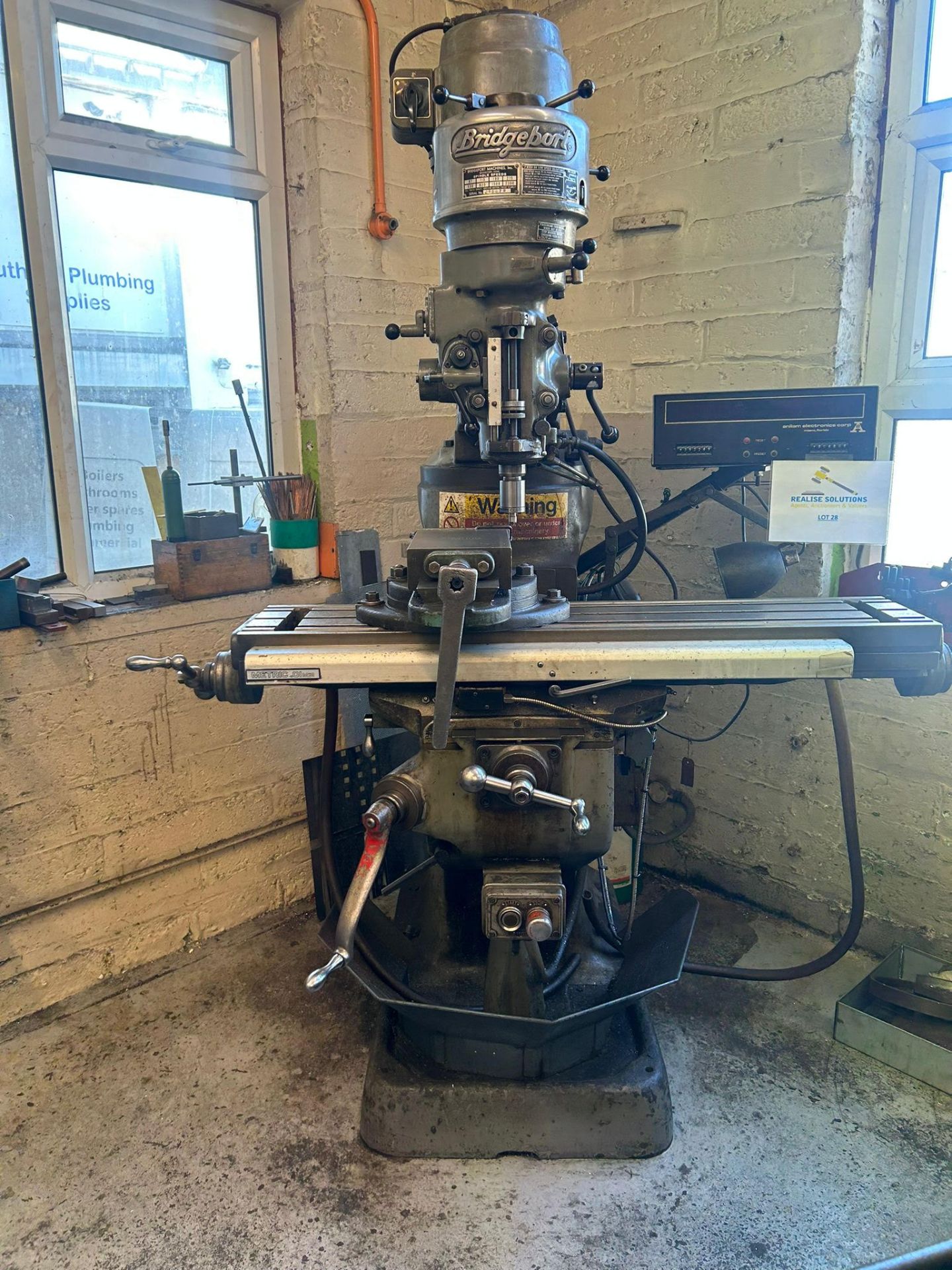 Adcock & Shipley Bridgeport vertical milling machine - Image 6 of 6
