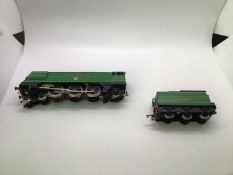 Wrenn OO gauge 4-6-2 SR Green Streamlined Bulleid Pacific 'Plymouth' tender locomotive 21C103, boxed