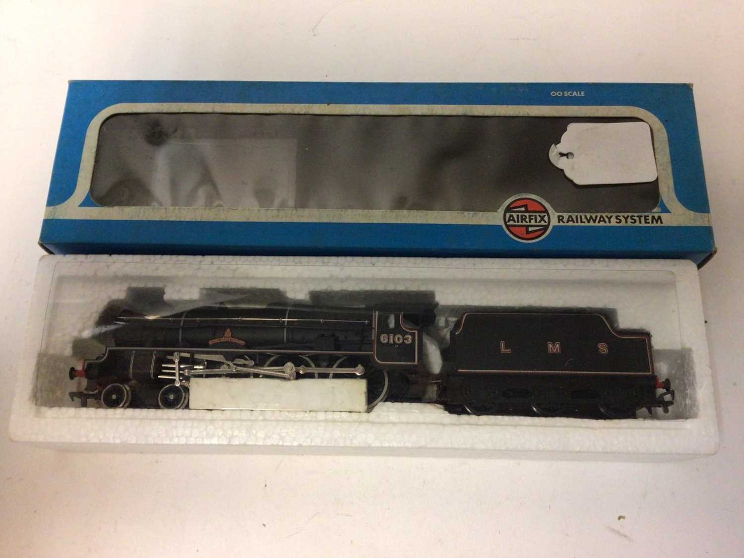 Mainline OO gauge locomotives including 0-6-0 BR black Early Emblem 2251 Class Collect tender locomo - Image 4 of 8