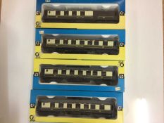 Graham Farish OO gauge mixed lot of coaches and rolling stock (31)