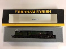 Graham Farish N gauge locomotives including BR lined green late crest Clan Line 4-6-2 Merchant Navy