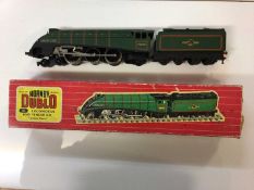 Hornby Dublo ER 'Golden Fleece' tender locxomotive 2211 and 2-8-0 LT25 LMR 8F Freight tender locomot