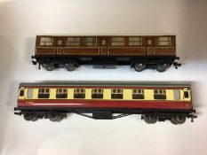 Hornby Duplo OO gauge D1, D3 & D12 type corridor coaches, blue boxes (18)