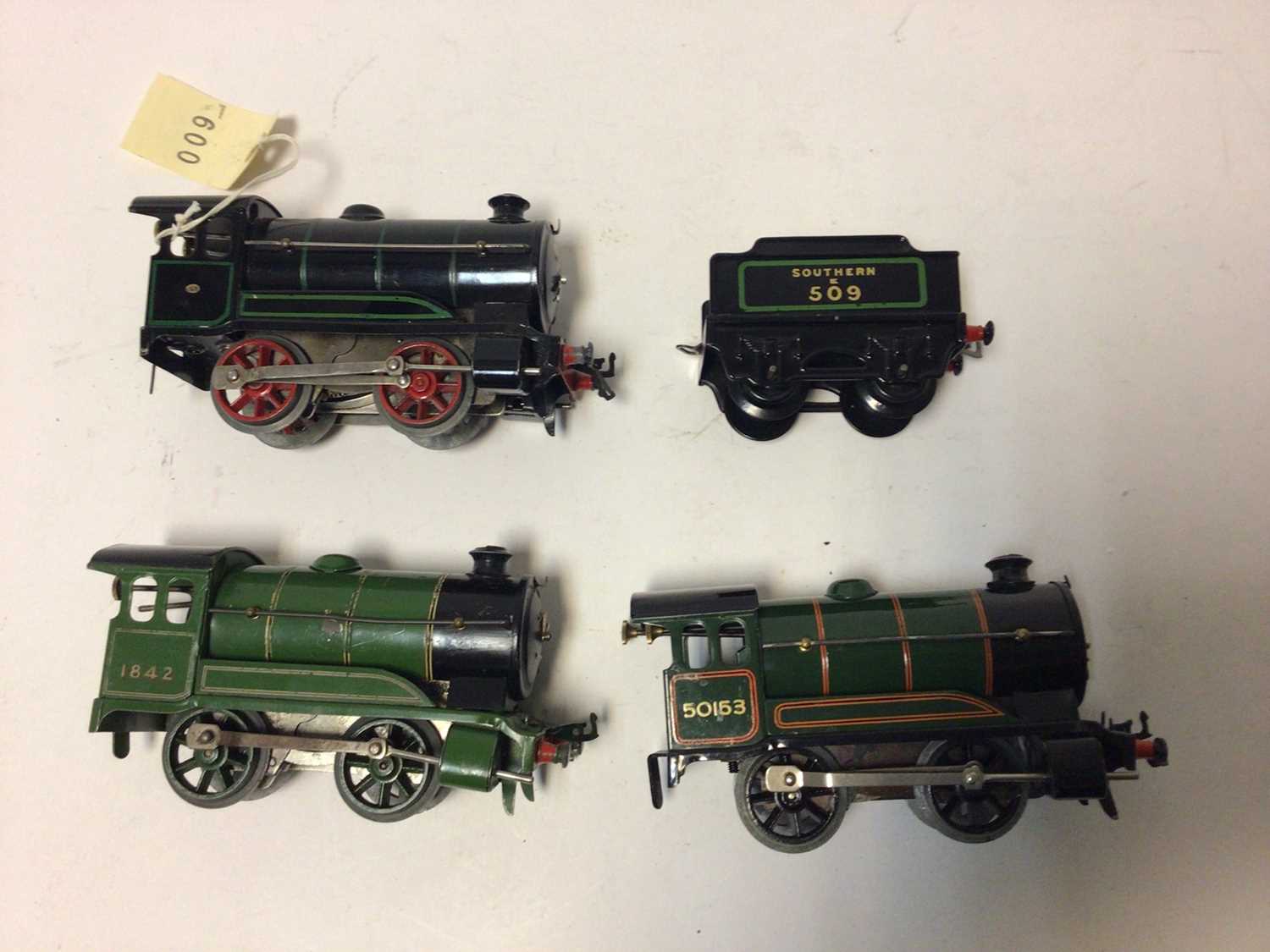 Hornby O gauge tinplate clockwork 0-4-0 locomotives and some tenders (qty) - Image 4 of 12