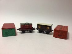 Hornby O gauge selection of boxed Wagons including No.50 Low Sided Wagon, No.50 Goods Van, Luggage v