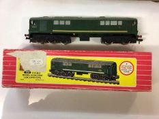 Hornby Dublo ER 'Golden Fleece' tender locomotive 2211 and CO-Bo Diesel Electric locomtoive 2233, bo