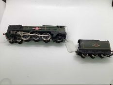 Wrenn OO gauge 4-6-2 Clanline BR Green rebuilt Bulleid Pacific tender locomotive 35028, boxed, W2238