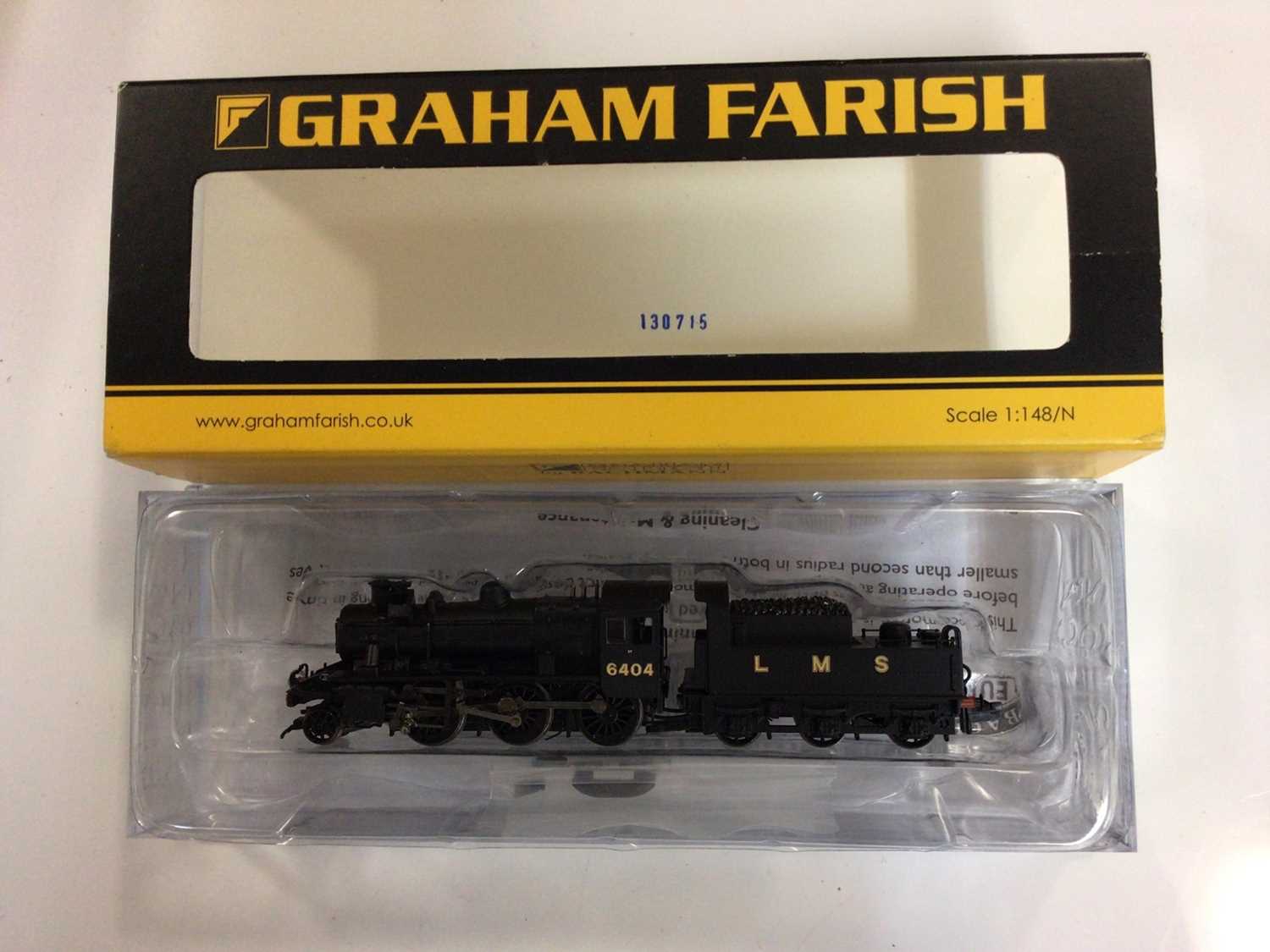 Graham Farish N gauge locomotives including LMS black 2-6-0 Class 2MT Ivatt tender locomotive 6404, - Image 3 of 3