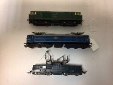 Hornby 00 diesel locomotives including: Hymek D7063, BR rail freight 58001, Hornby Triang class 37 D