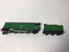 Railway O gauge three rail SR 4-6-2 'Sir Eustace Missenden' tender locomotive 34090