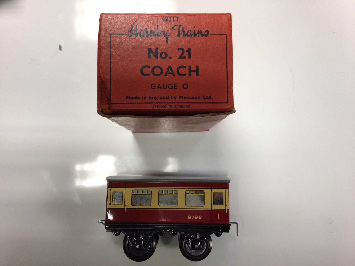 Railway O gauge LMS maroon (repainted) 3 rail 4-4-4 locomotive 2106, GW green tender, Southern green - Image 7 of 7