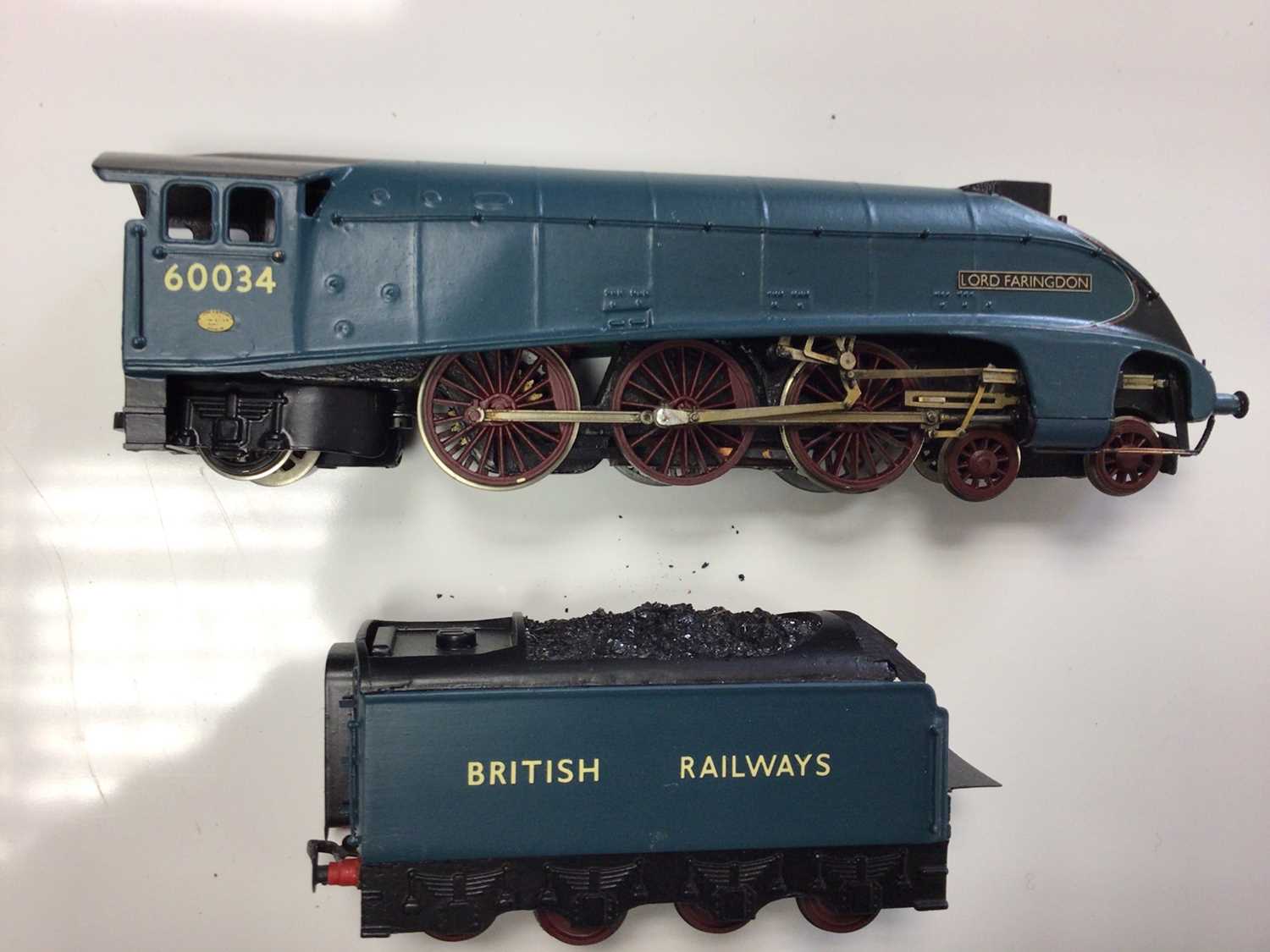 Hornby OO gauge unboxed Class A4 locomotives including BR blue 'Lord Farringdon" 60034, LNER blue "S - Image 7 of 7