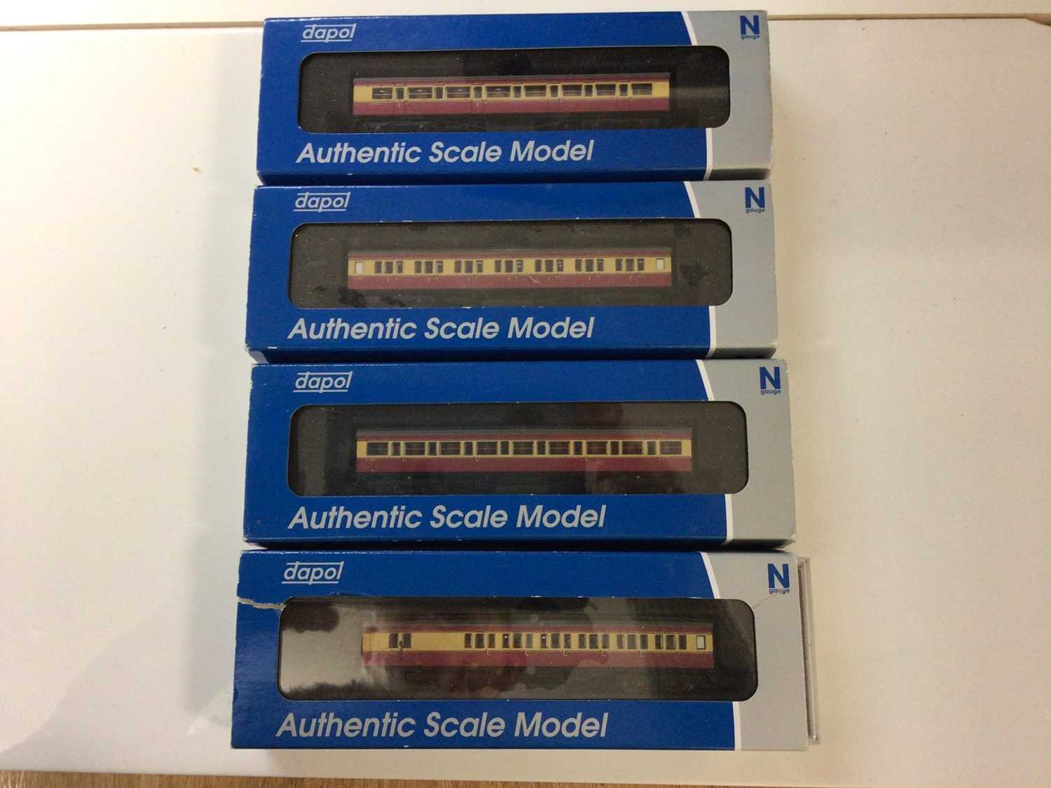 Dapol N gauge coaches and wagons including BR Maunsell coaches (x5), buffet car, SR lined green coac - Image 3 of 4