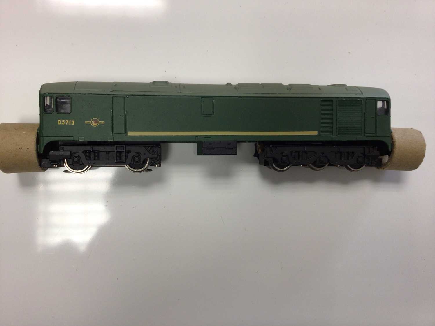 Hornby Duplo 3 rail BR green Co-Bo diesel electric locomotive D 5713, boxed 3233 and BR green 2 rail - Image 4 of 4