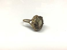 9ct gold smoky quartz cocktail ring