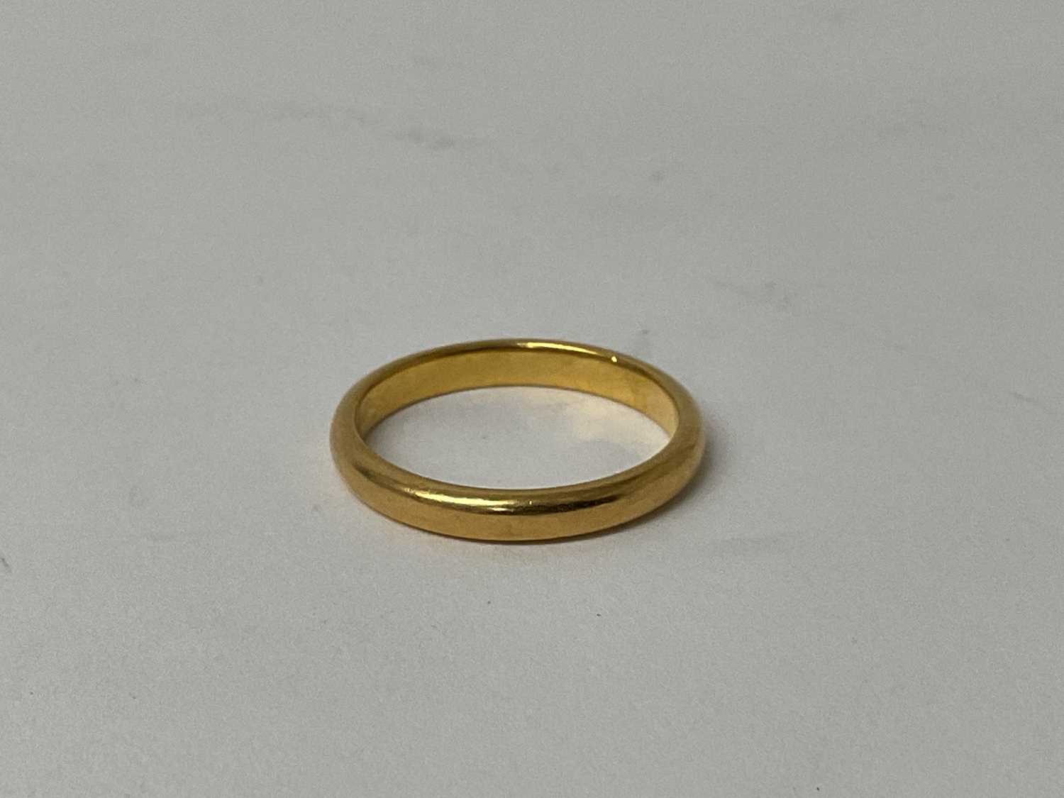 22ct gold wedding ring (Birmingham 1928), ring size S