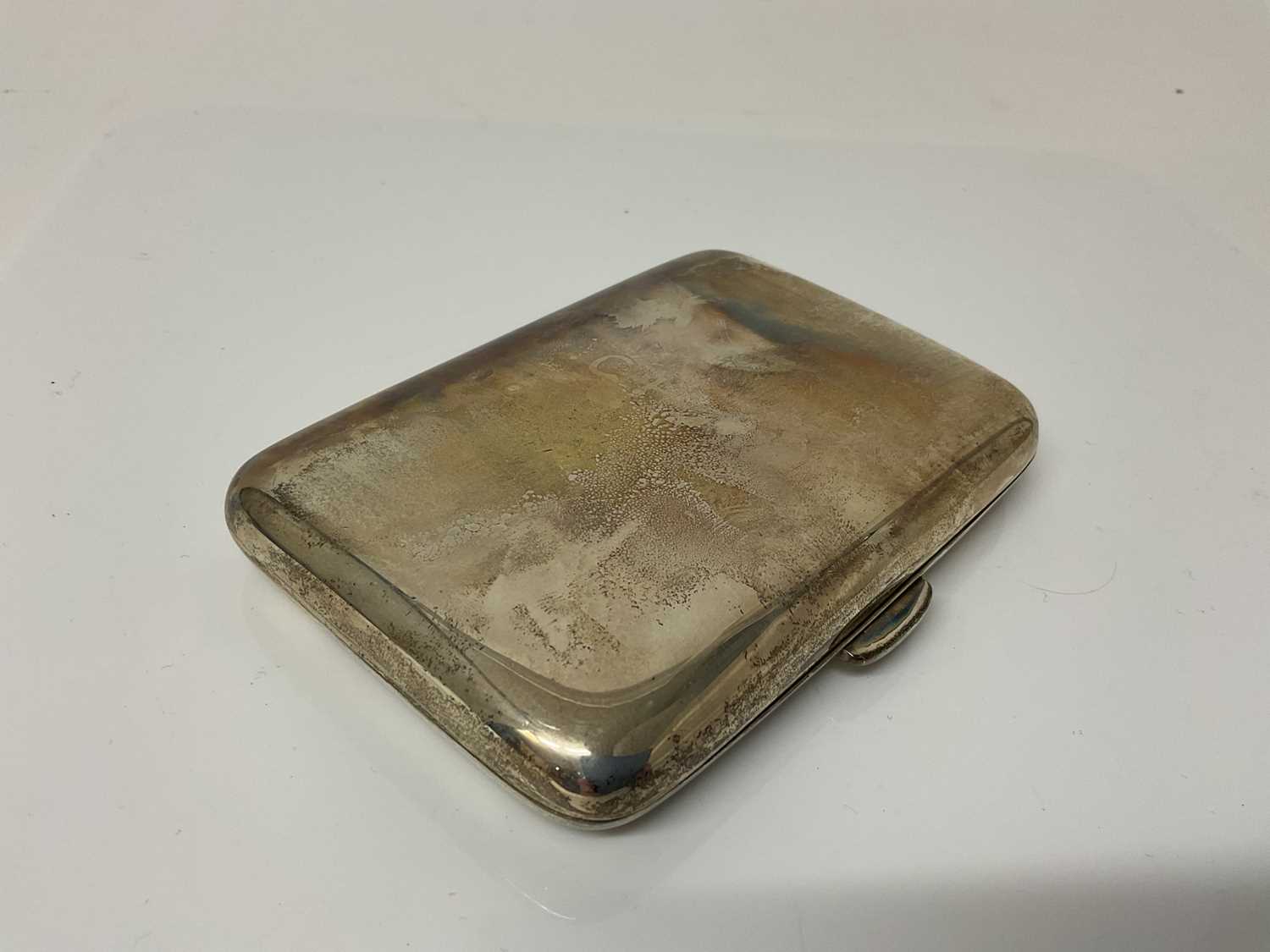 Edwardian silver cigarette case of rectangular form with gilded interior, (Sheffield 1906), maker J - Image 2 of 2