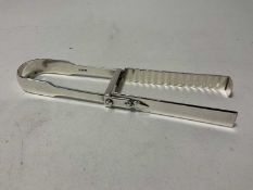 Pair of Georgian silver fiddle pattern asparagus tongs