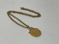 George V gold full sovereign 1913, in 9ct gold pendant mount on 9ct gold chain