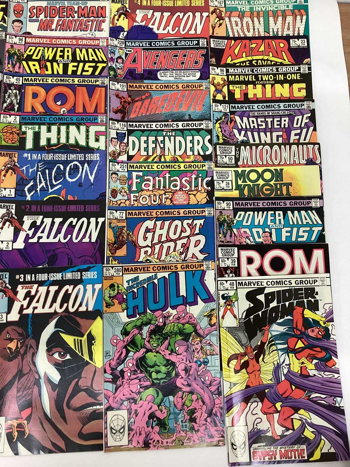 Box of Marvel comics mostly 1980's. To include The Avengers, Hawkeye, Power man and iron fist, Moon - Image 12 of 15