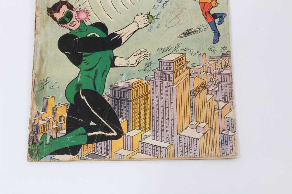 Twelve 1960's DC Comics, Green Lantern #4 (Poor Condition, No cover) #6 (1st appearance Tomar-re) #8 - Image 56 of 117