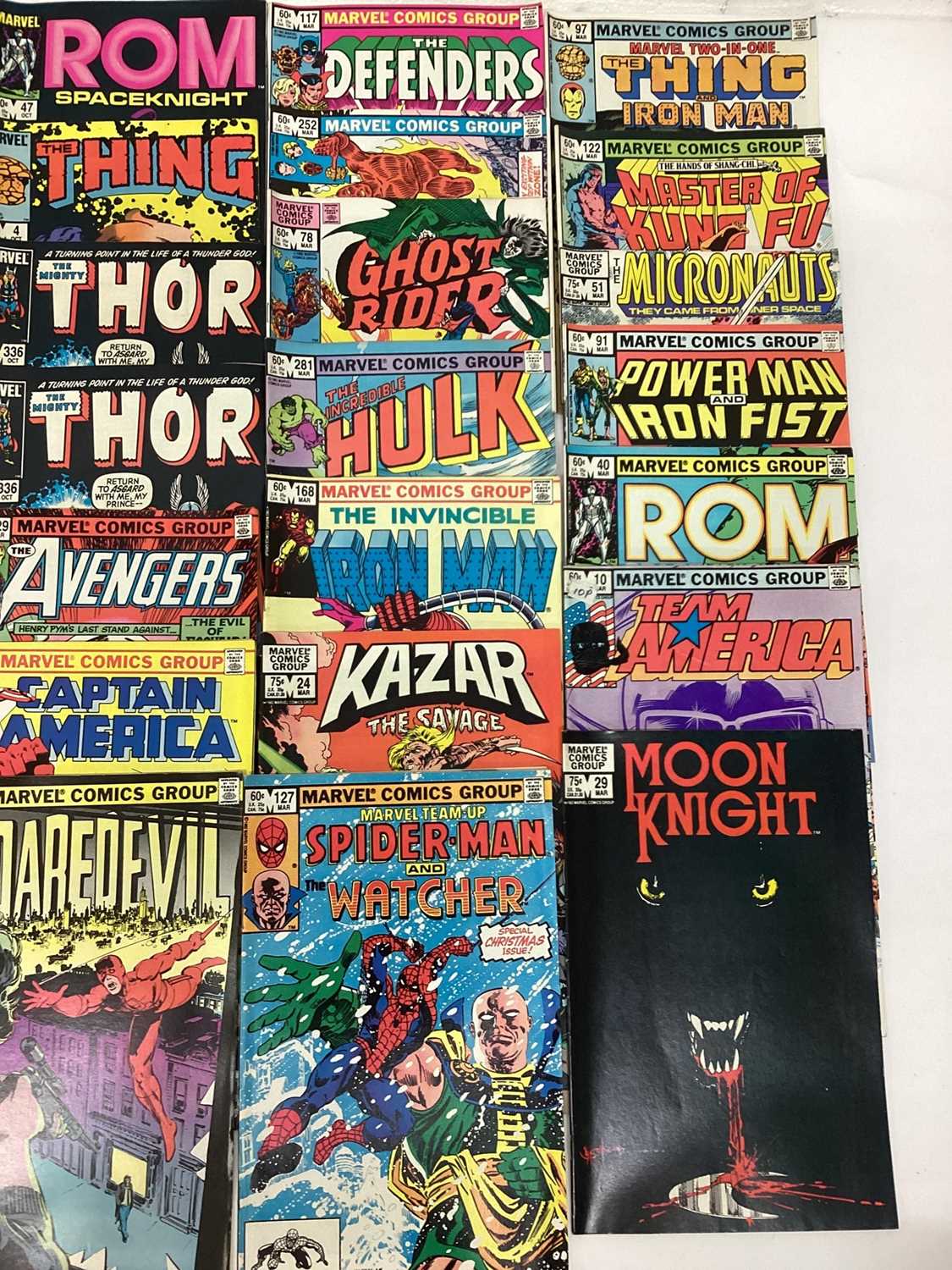 Box of Marvel comics mostly 1980's. To include The Avengers, Hawkeye, Power man and iron fist, Moon - Image 8 of 15