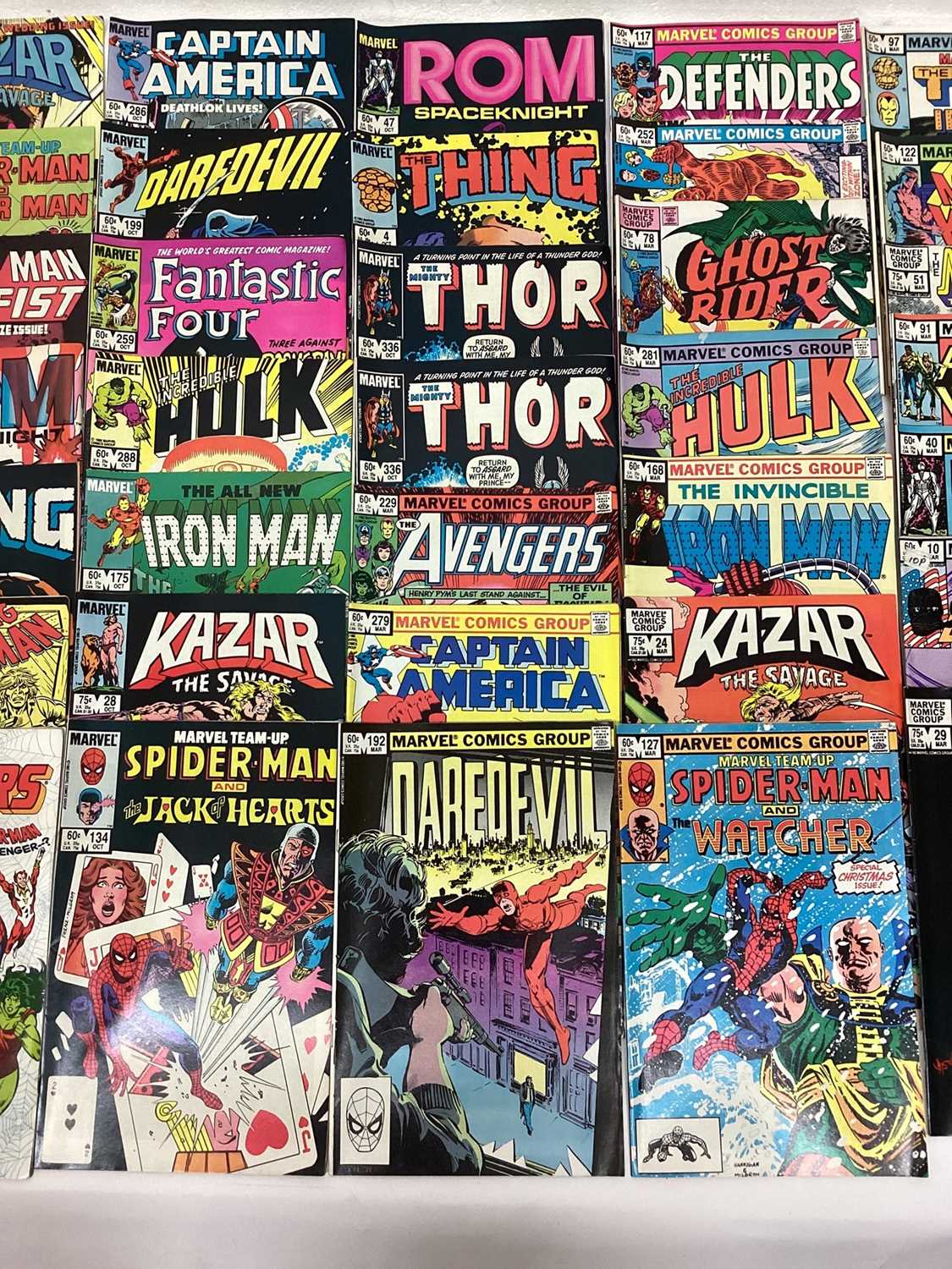 Box of Marvel comics mostly 1980's. To include The Avengers, Hawkeye, Power man and iron fist, Moon - Image 7 of 15