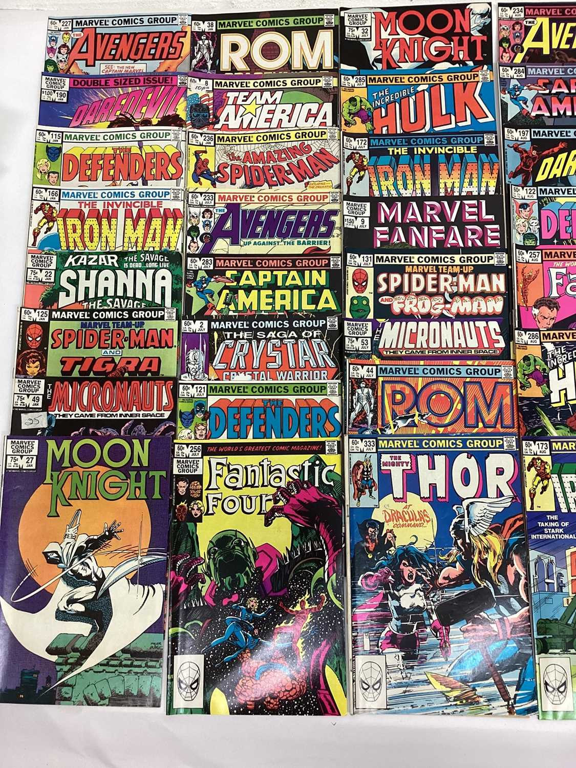 Box of Marvel comics mostly 1980's. To include The Avengers, Hawkeye, Power man and iron fist, Moon - Image 10 of 15