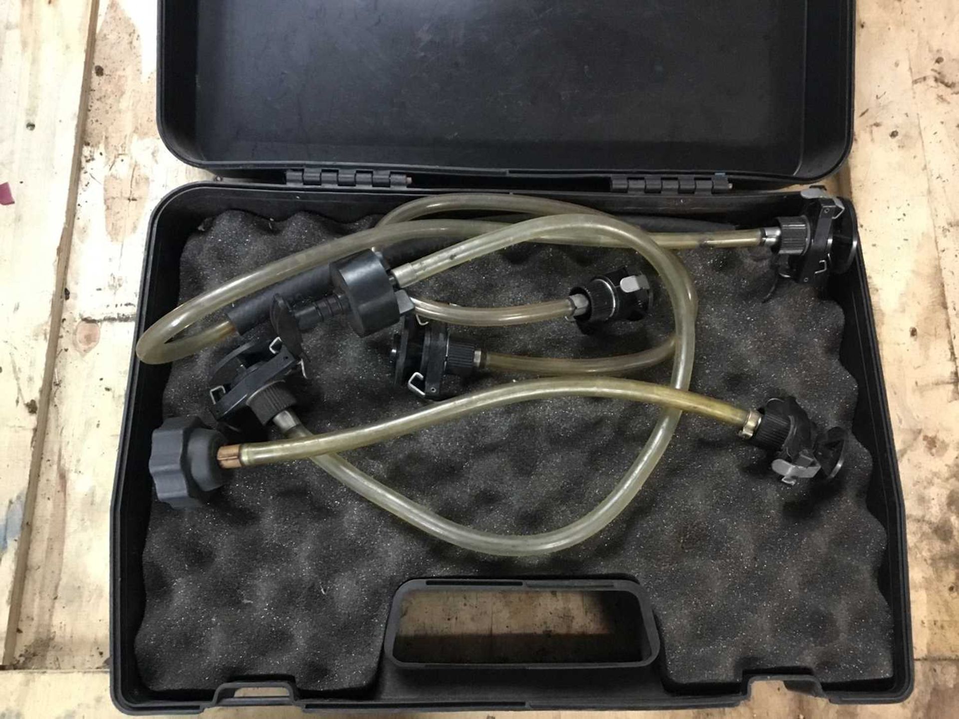 Smoke pro diagnostic leak detector accesories, cased - Image 2 of 4