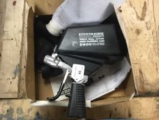 Sealey SGD 12 dual action sand blasting gun with accesories, boxed