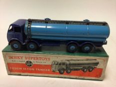 Dinky Supertoy Foden 14-ton Tanker No 504 in original box