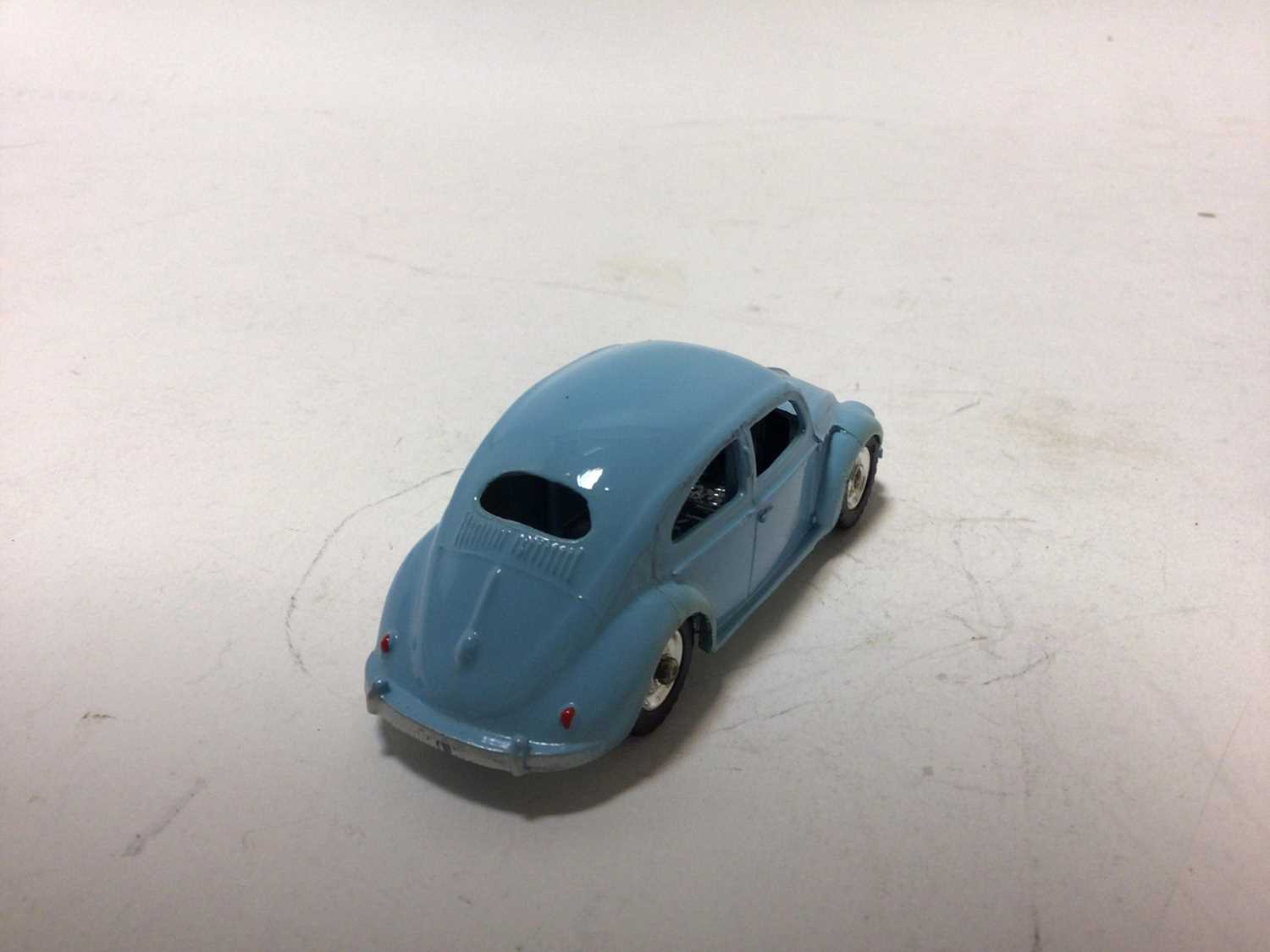 Dinky Volkswagen No 181 light blue and green colourways both in original boxes - Image 4 of 7