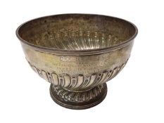 Victorian silver footed bowl with fluted decoration, London 1897 (William Gibson & John Lawrence Lan