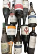 Assorted bottles to inlude wines and champagne - 27 bottles