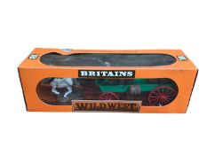 Britains Wild West Buckboard No.7617, plus Confederate Infantry No.7426 (x5), all boxed (6)