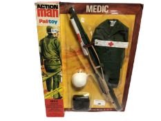 Palitoy Action Man Medic Outfit, in locker box packaging No.34314 (1)