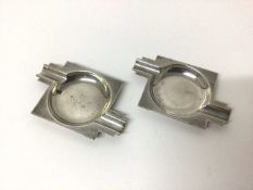 Pair of Edward VIII Art Deco silver ash trays with engine turned decoration (Birmingham 1936), toget