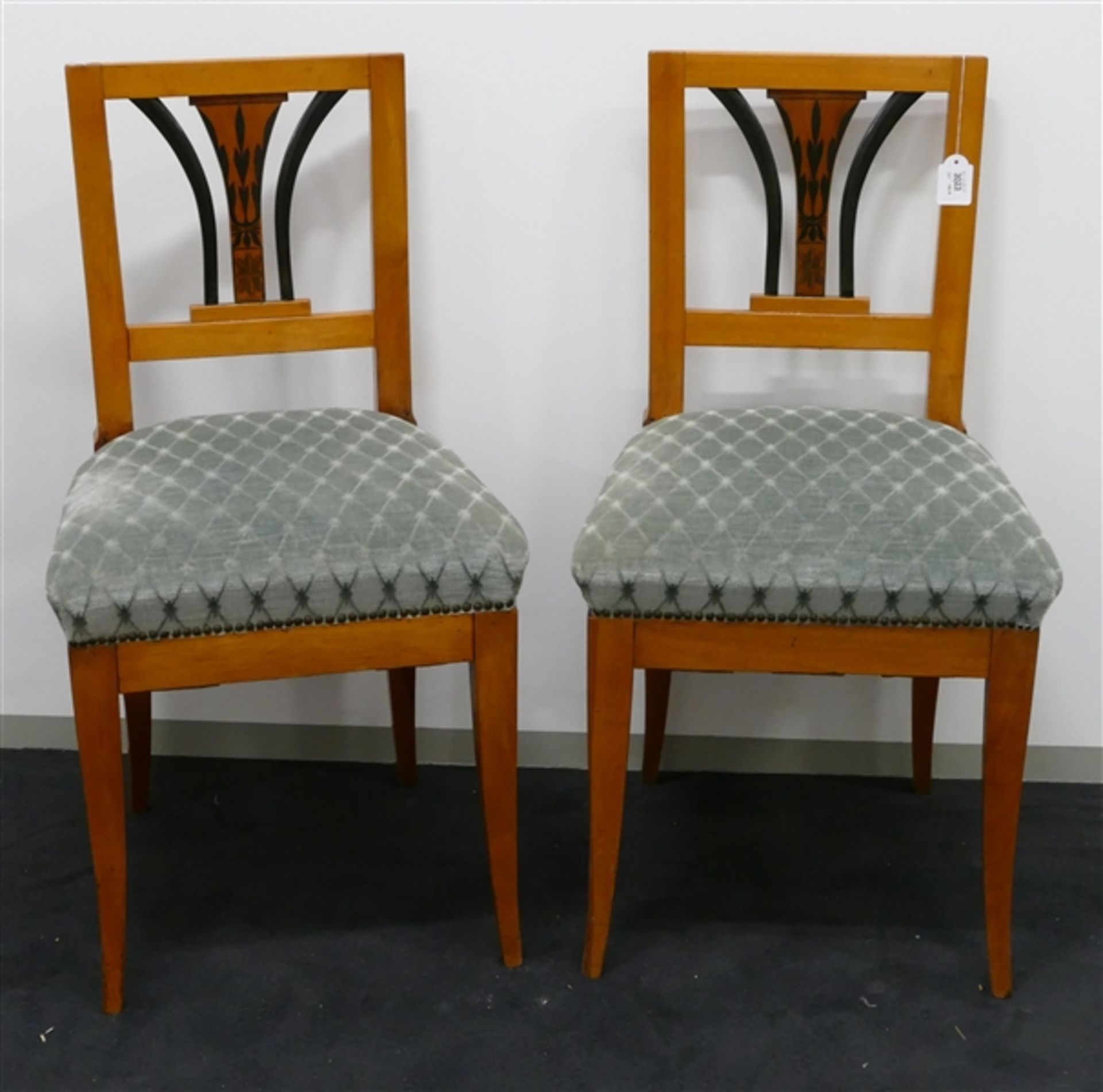 2 Stühle
