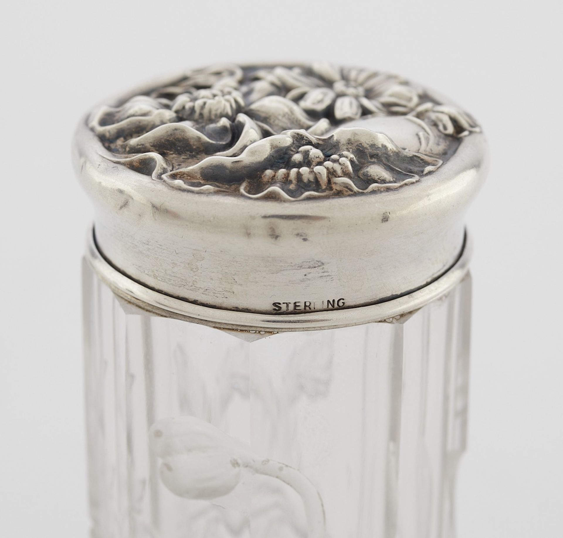 19 Crystal or Glass Vanity Jars w/ Silver Lids - Bild 15 aus 16