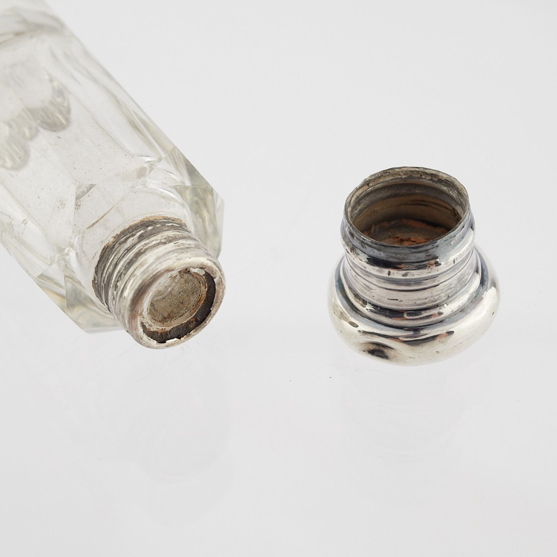 8 Sterling & Silver Perfume Bottles - Tiffany & Co - Bild 25 aus 30
