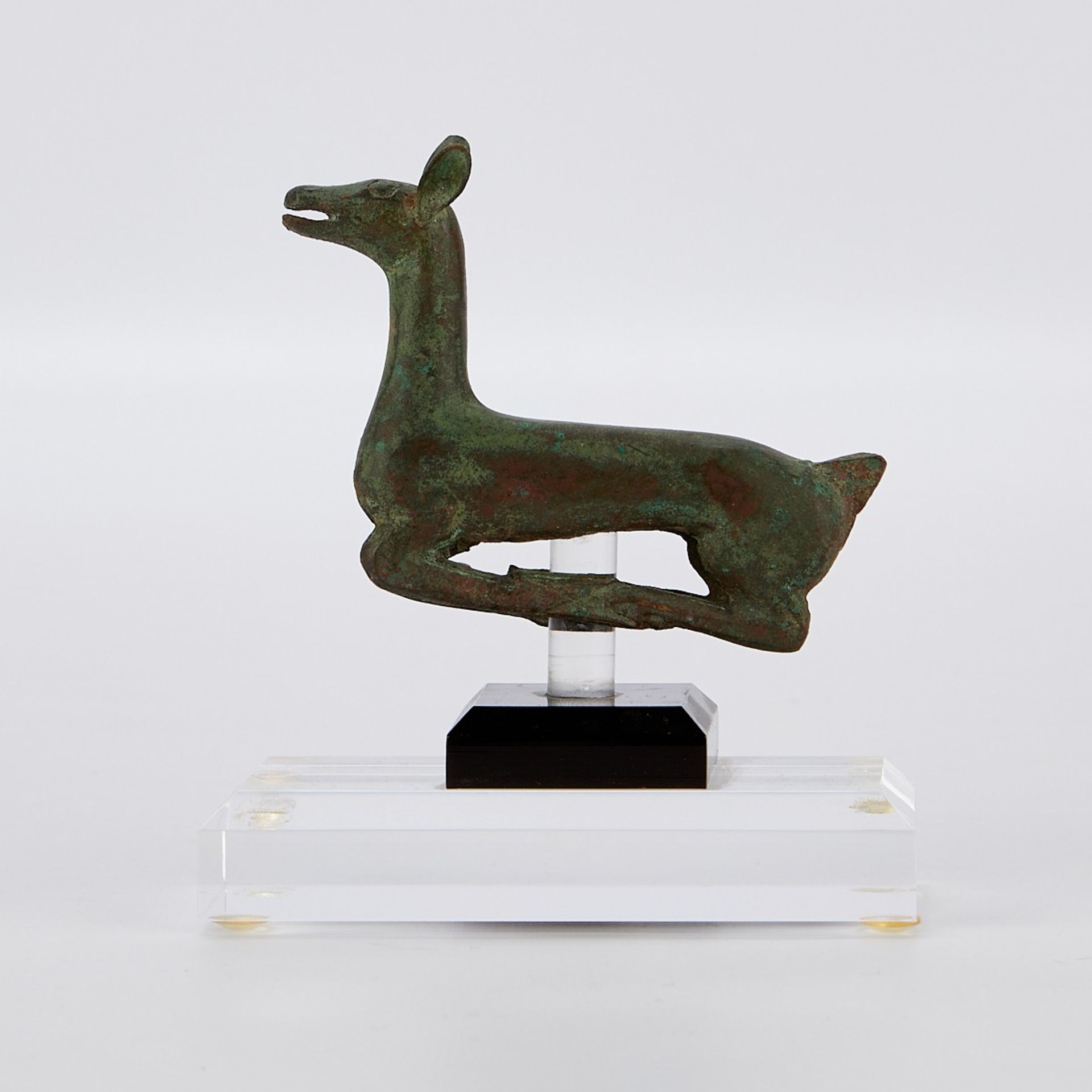 Ordos Bronze Figurine of a Recumbent Doe - Image 3 of 7