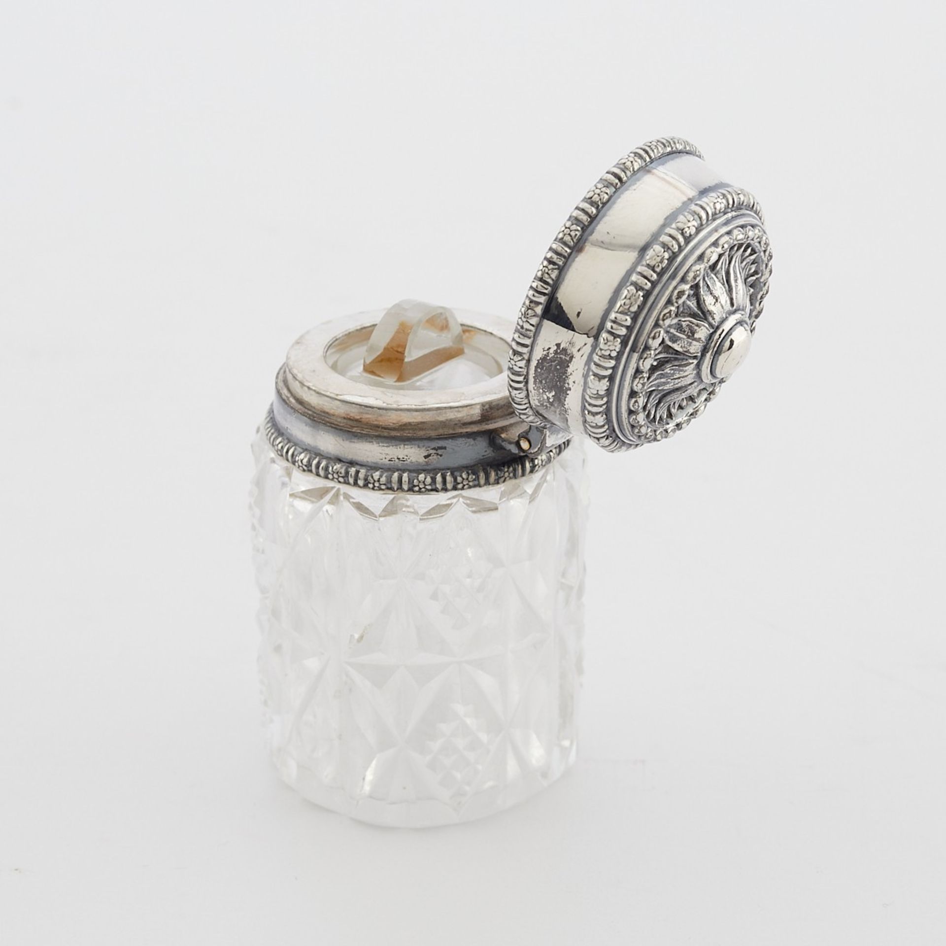 19 Crystal or Glass Vanity Jars w/ Silver Lids - Bild 16 aus 16