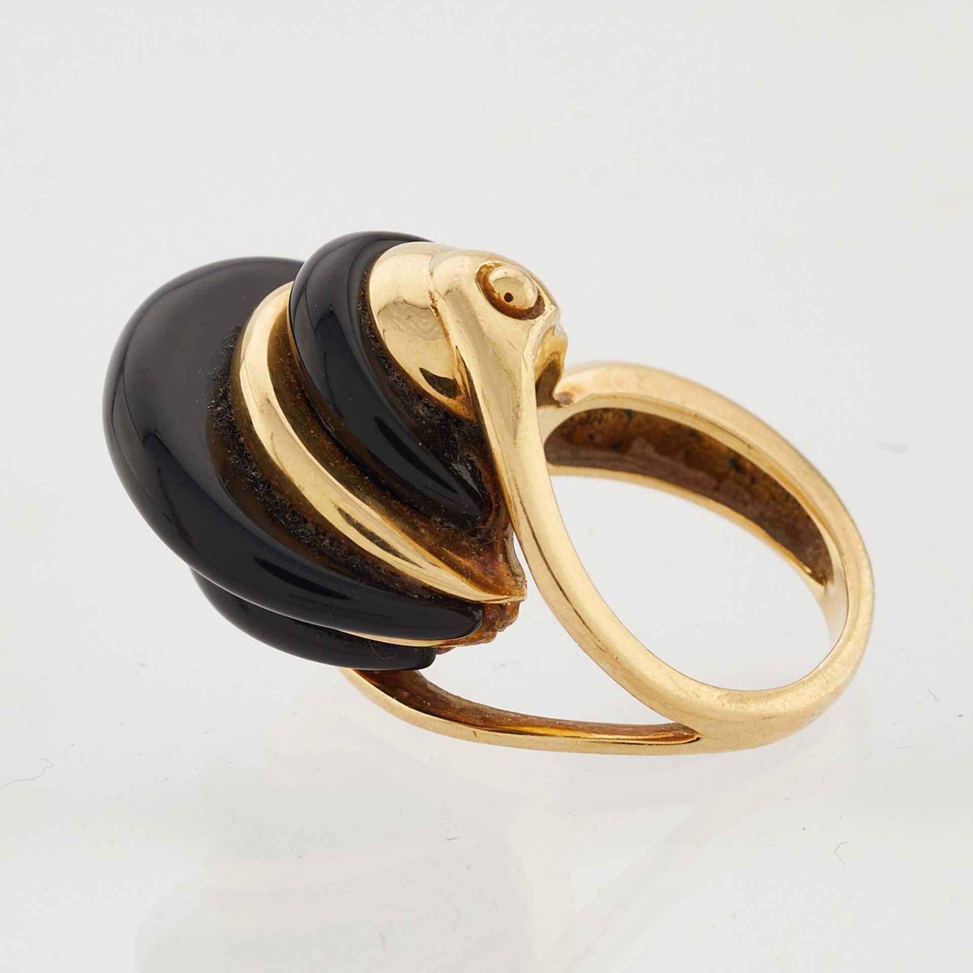 Modernist 18K Gold & Onyx Ring - Image 5 of 9