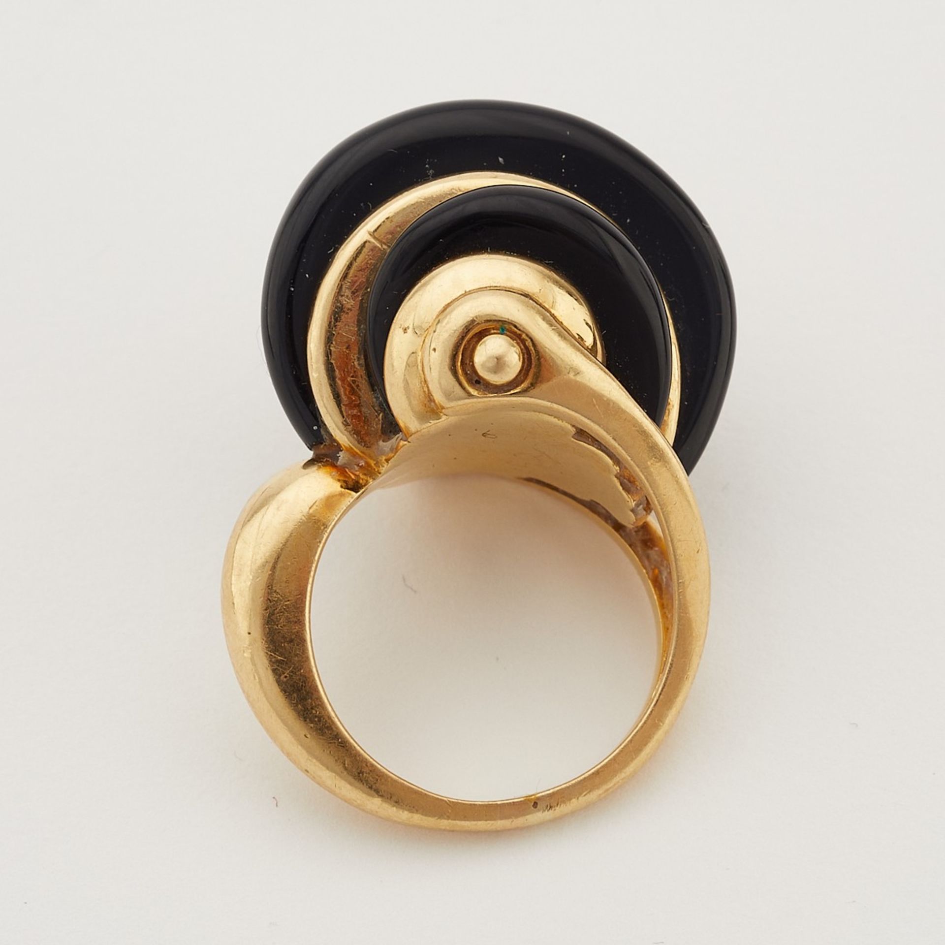 Modernist 18K Gold & Onyx Ring - Image 2 of 9