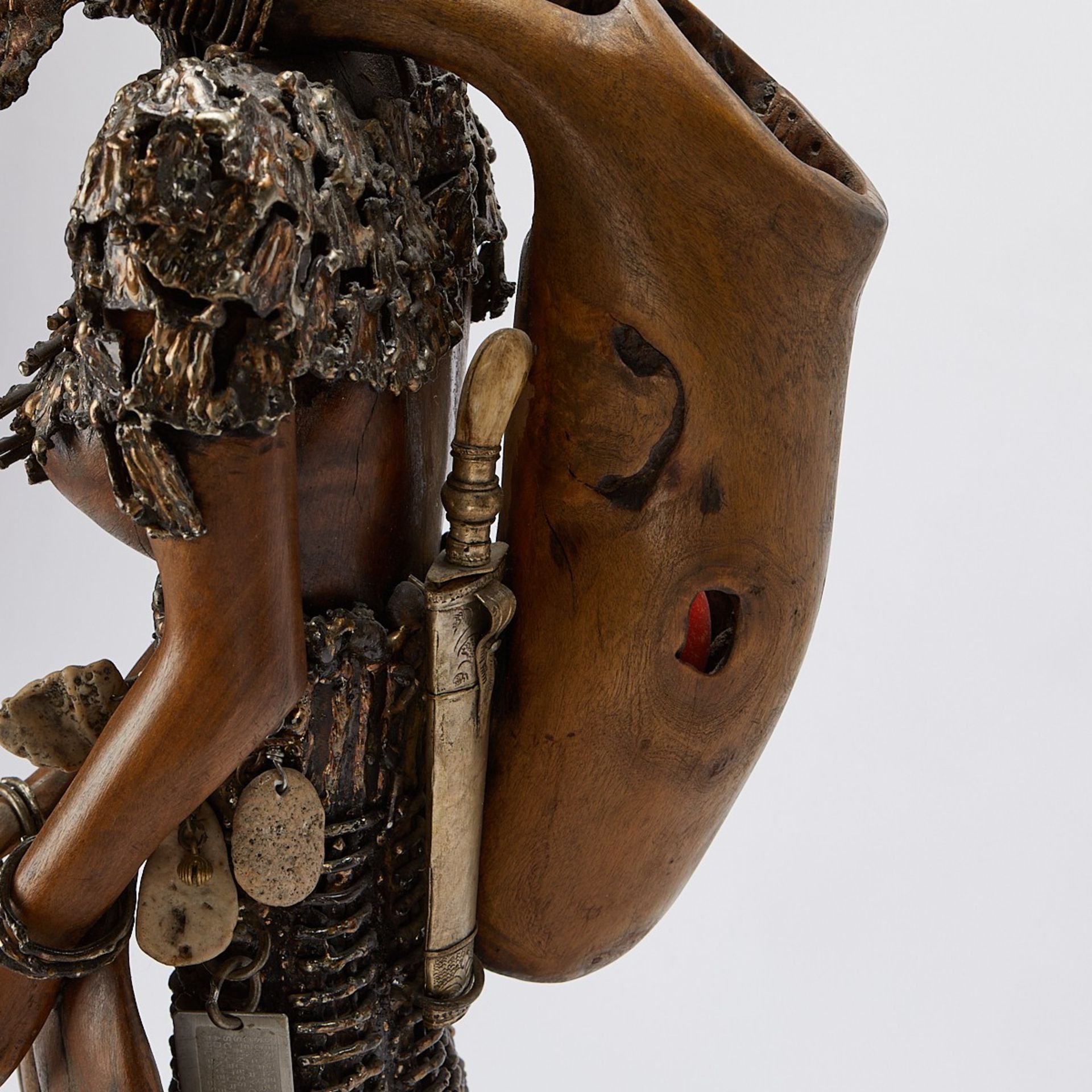 Rey Paz Contreras "Mandaya Woman" Sculpture - Image 10 of 13