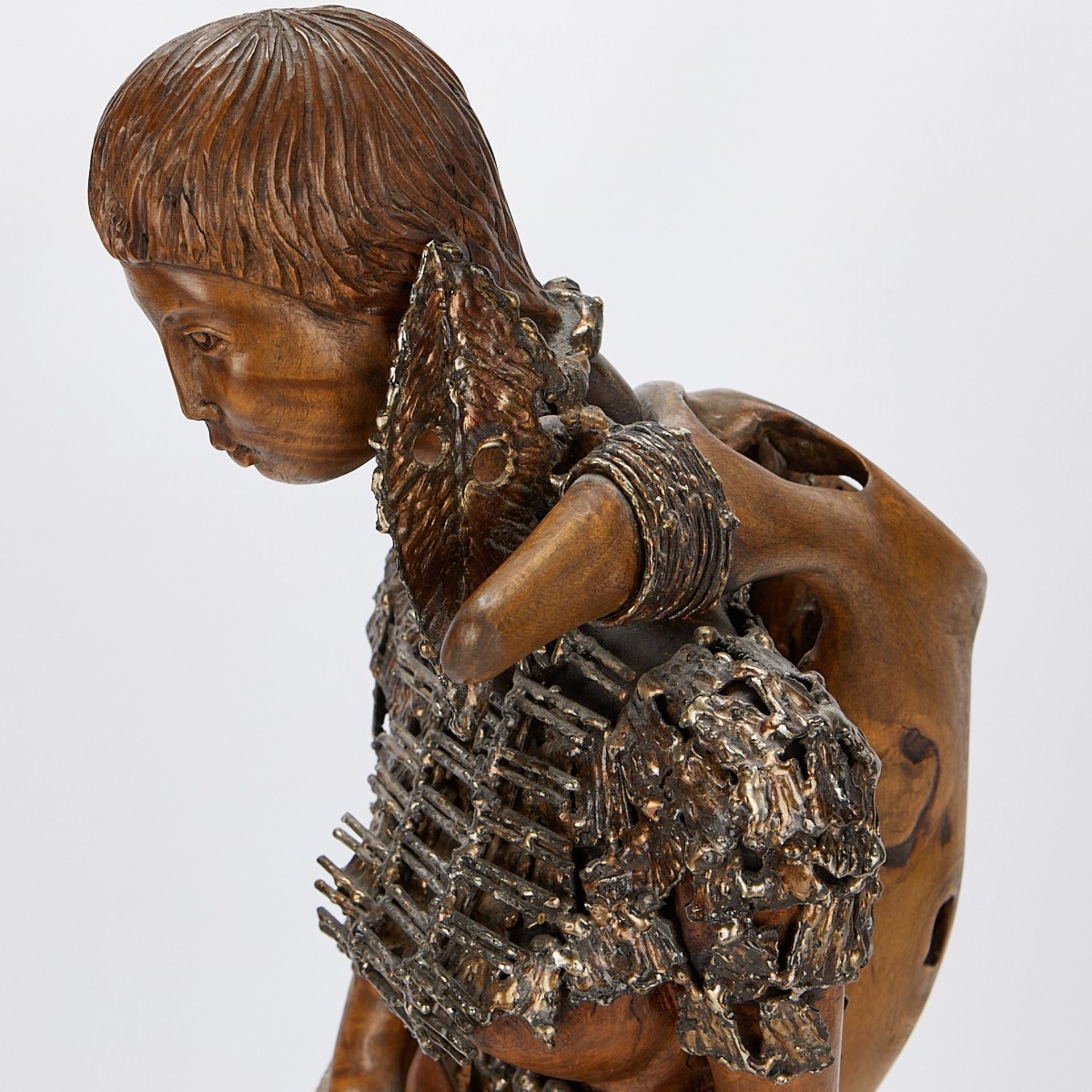 Rey Paz Contreras "Mandaya Woman" Sculpture - Bild 2 aus 13