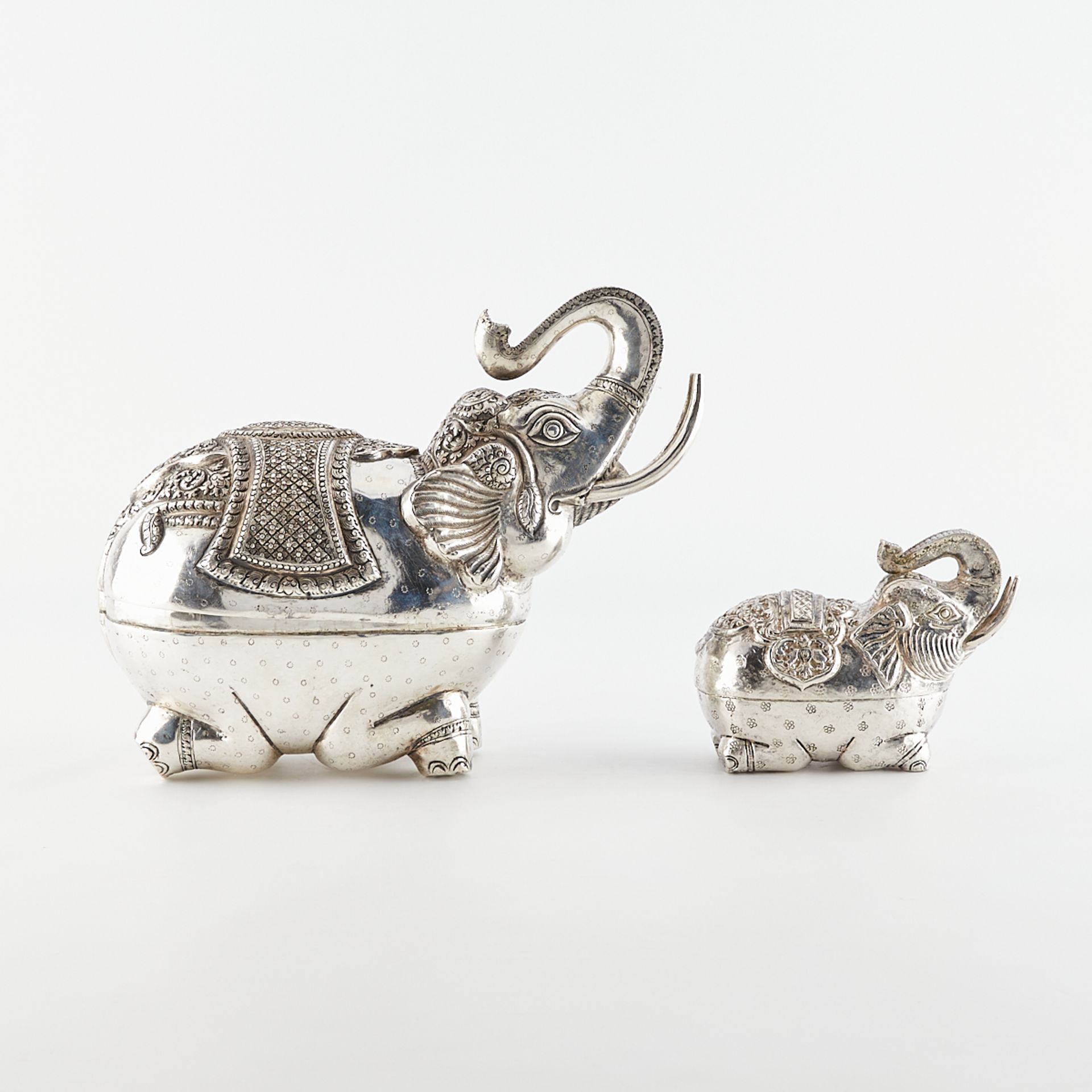 2 Cambodian Silver Elephant Betel Nut Boxes - Image 5 of 12