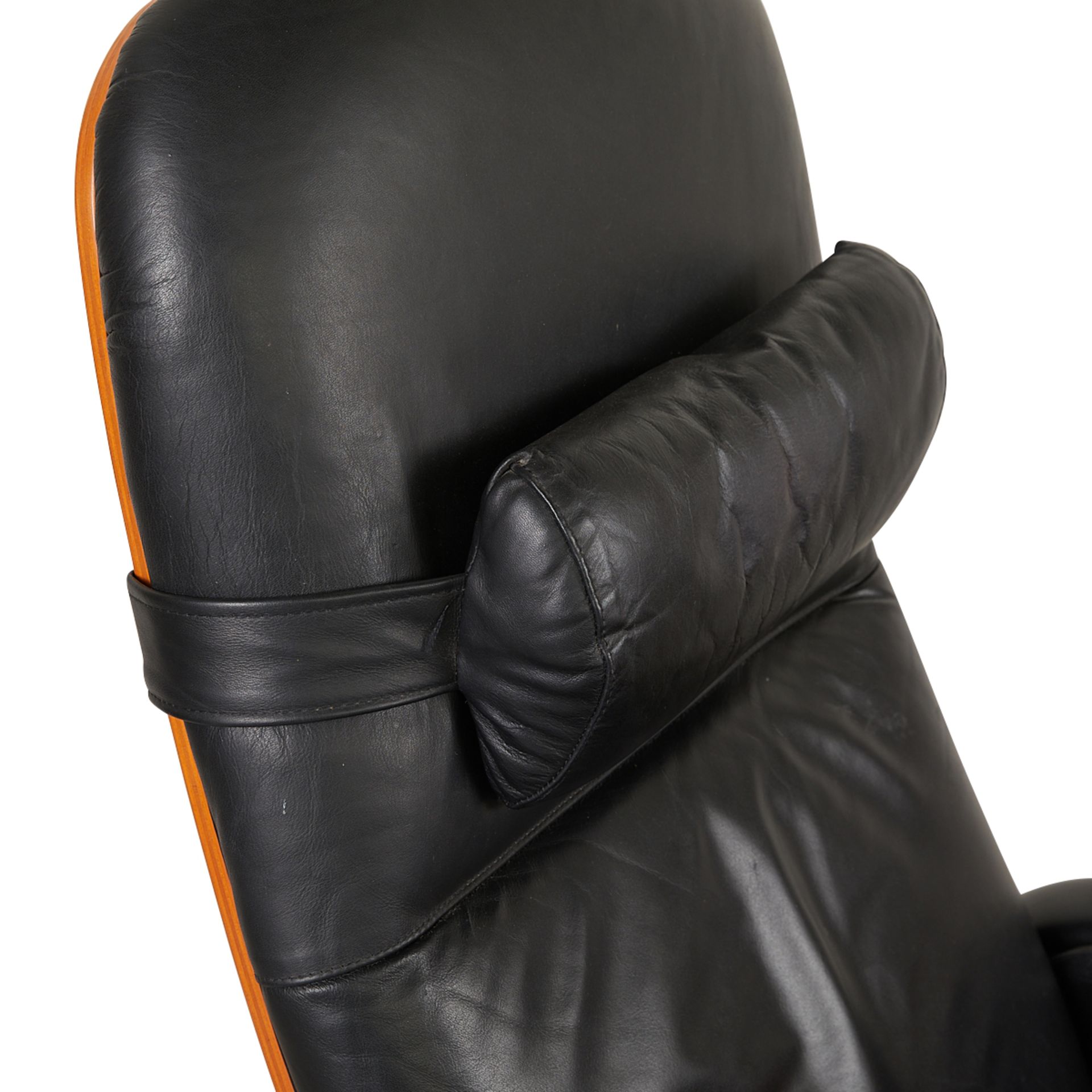 Pair of Leather Reclining Easy Chairs - Image 2 of 12
